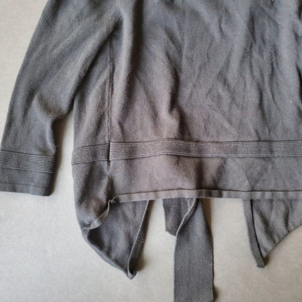⚘Premise Studio Black Flyaway Cardigan - Picture 7 of 7